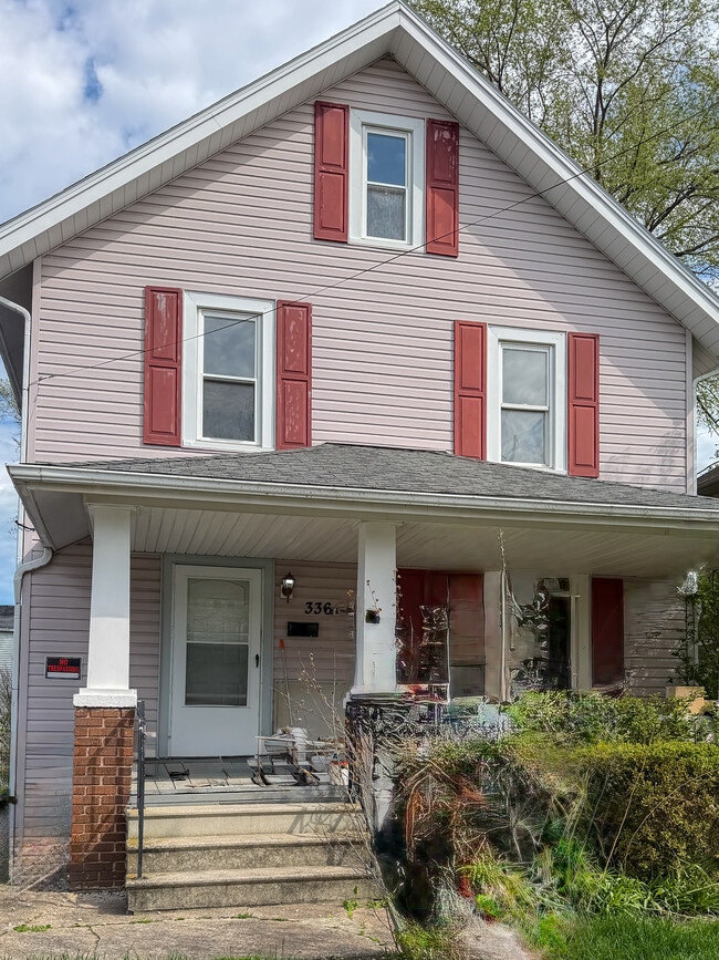 Building Photo - 336 W 29th St