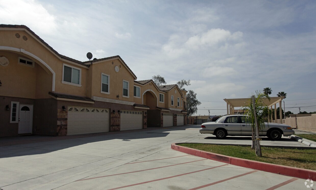Foto del edificio - 16870 Reed St