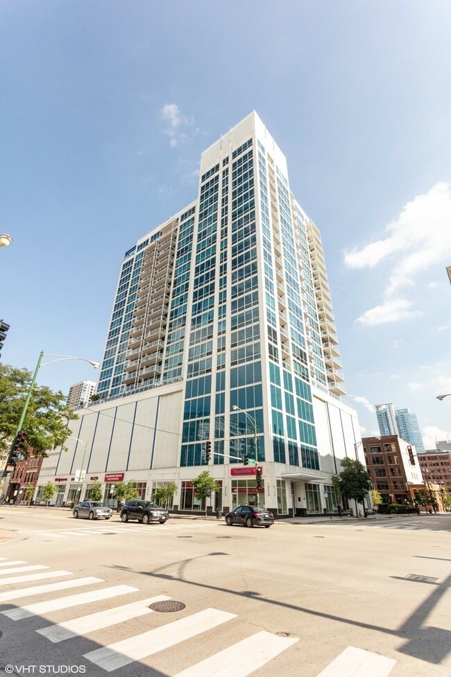 Building Photo - 757 N Orleans St