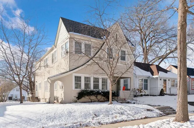 Foto principal - 3611 N Washburn Ave