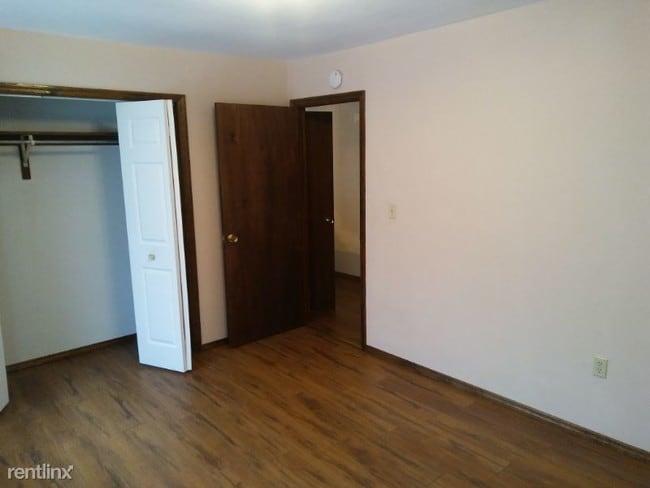 Building Photo - 89 Ellis Ave