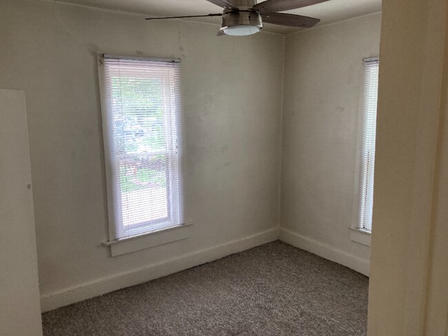 Foto del edificio - 543 E 11th St