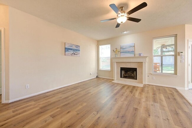 Building Photo - 5807 Pheasant Ridge Ln