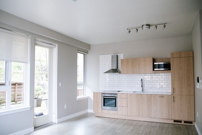 Foto del edificio - Hawthorne @ Ladd's - 1 & 2 Bedroom Apartment Homes