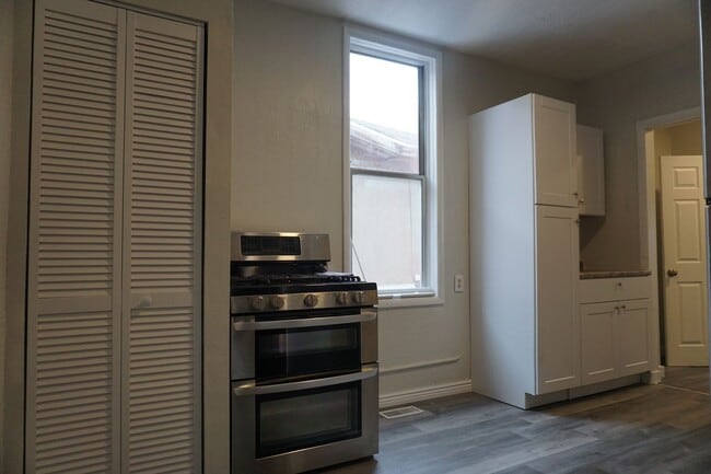 Photo - 968-966 W. 500 S. Apartment
