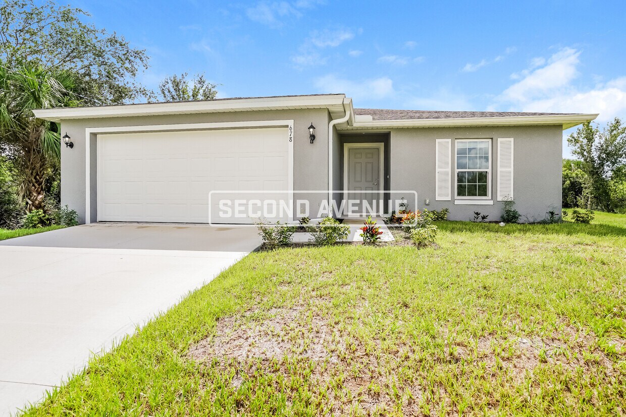 Primary Photo - 678 Rutland Cir