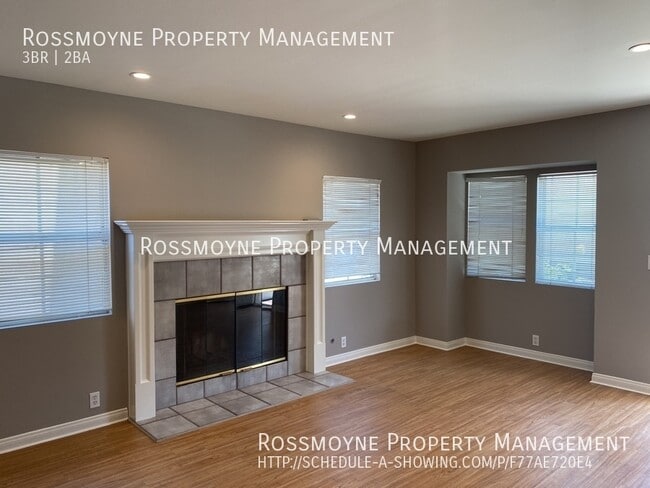 Building Photo - 3 Bedroom 1 ½ Bath Single Family Home