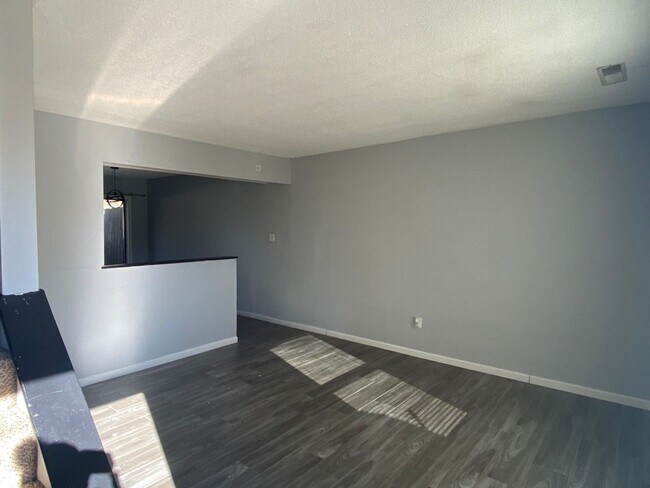 Foto del edificio - Two Level Condo in SW Columbia