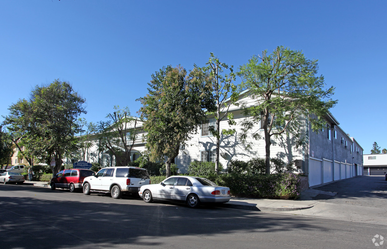 Primary Photo - Kingsbury Villas Apartments