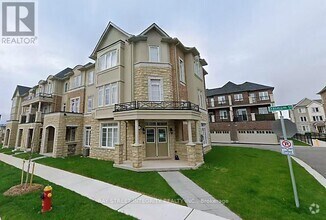 Building Photo - 3302 Erasmum St