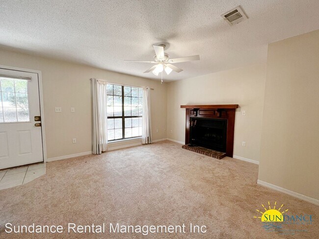 Foto del edificio - 2 br, 1 bath House - 210 James Street