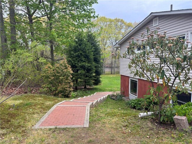 Building Photo - 0 Oakwoods Dr