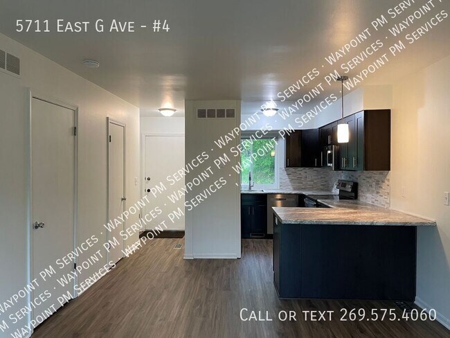 Foto del edificio - 5711 E G Ave