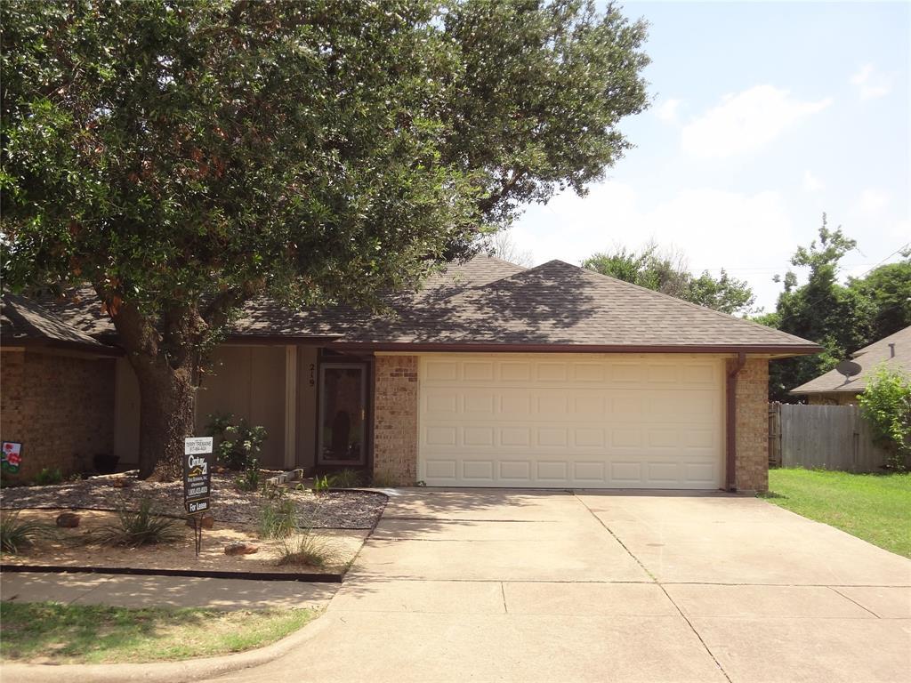 Primary Photo - 219 Mountainview Dr