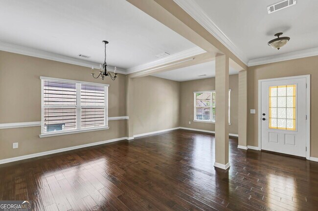 Building Photo - 5957 Stow Dr