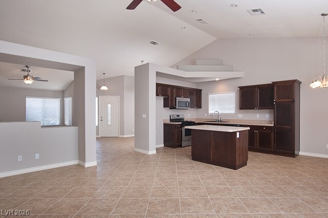 Foto del edificio - 849 Coral Cottage Dr