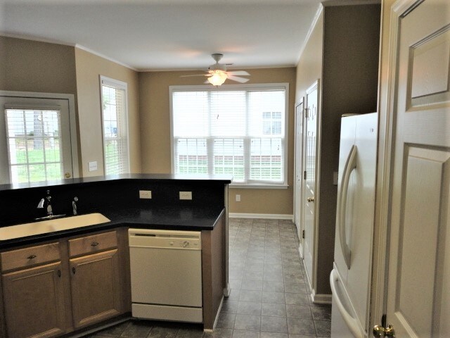 Building Photo - 5716 Keowee Way