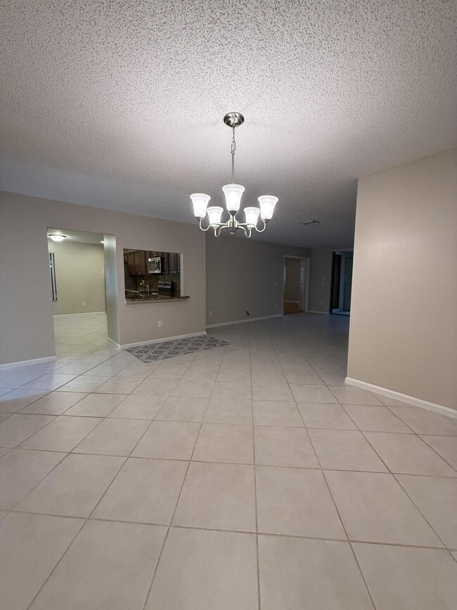 Foto del edificio - 9280 Sable Ridge Cir