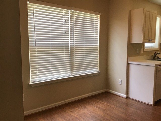 Foto del edificio - 510 Fairview Lake Way