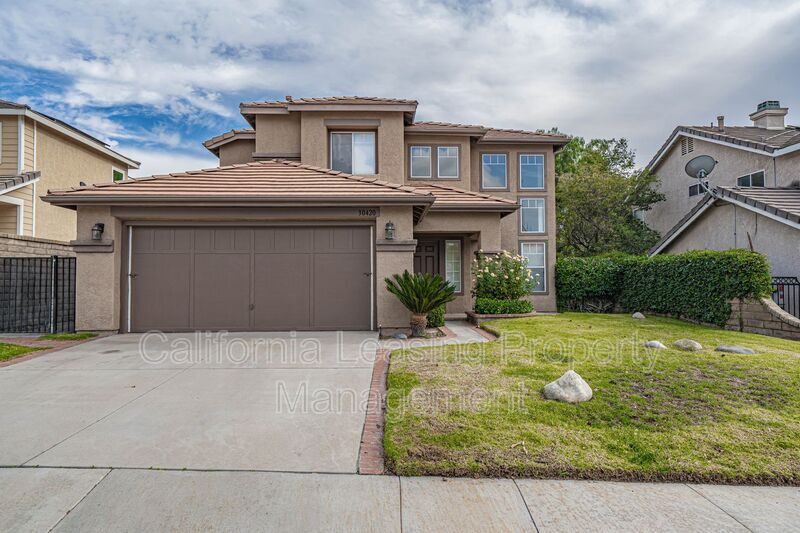 30420 Yosemite Dr, Castaic, CA 91384 House Rental in Castaic, CA