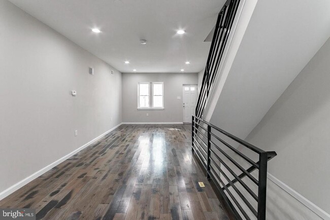 Building Photo - 1447 S Taylor St