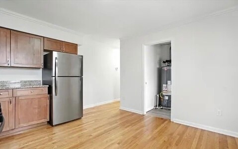 Armario de cocina/lavadero - 800 E North Ave