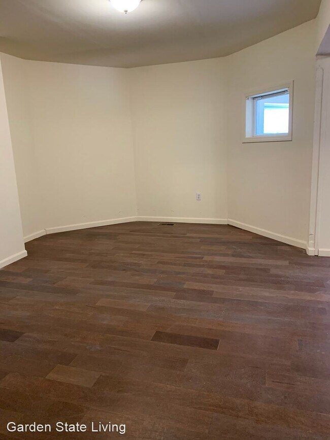 Foto del edificio - 7 br, 4 bath House - 253 Roseville Avenue