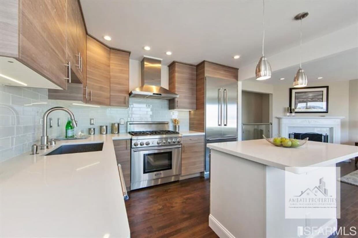 Primary Photo - Bernal Heights Oasis: Stunning Renovated V...