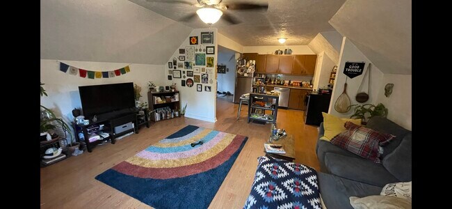 Building Photo - 344 S Aiken Ave