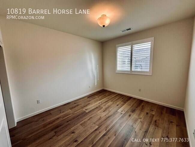 Foto del edificio - 10819 Barrel Horse Ln