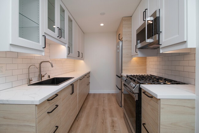 Building Photo - 3637 Glendon Ave