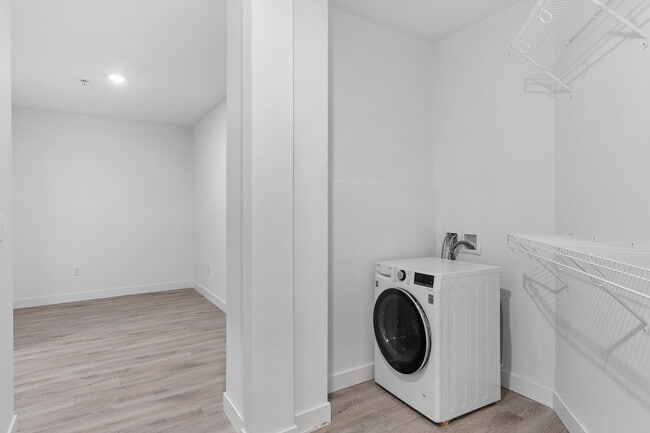 Building Photo - Mission Lofts