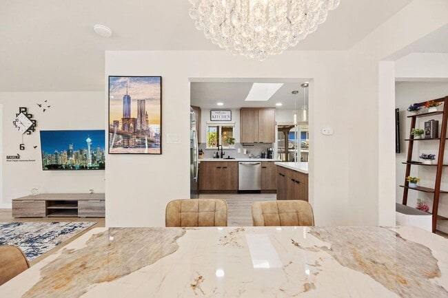 Foto del edificio - 11405 14th Ave SW