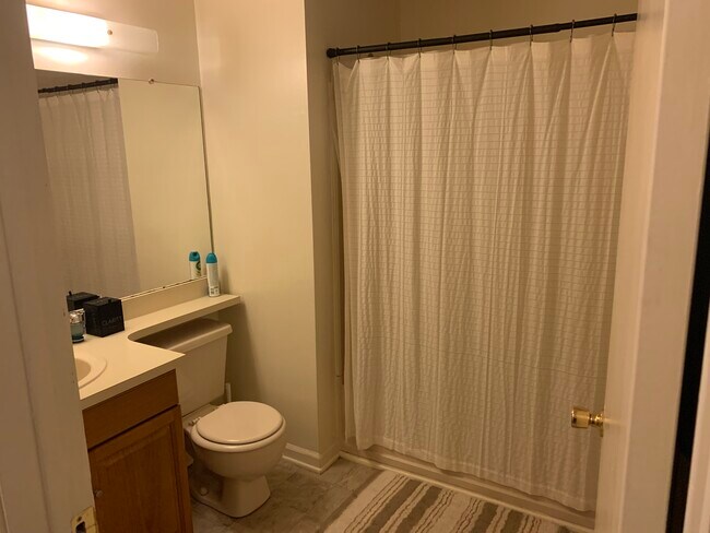 Foto del edificio - 118 Sussex Pl