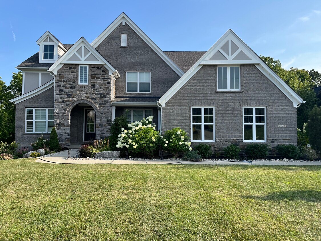 Primary Photo - 7173 Laurel Oaks Dr
