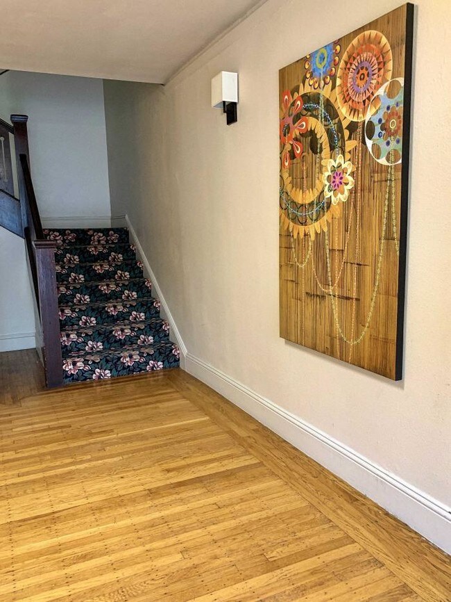 Building Photo - 2 bedroom in San Francisco CA 94131