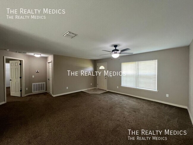 Foto del edificio - 16147 SW 17th Ave