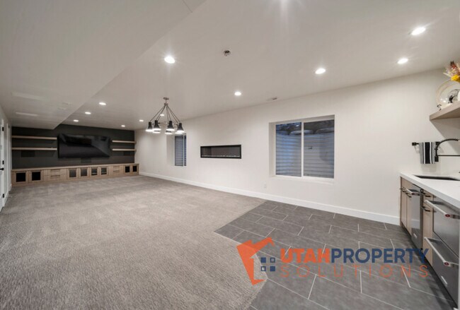 Foto del edificio - 5146 N Ravencrest Ln