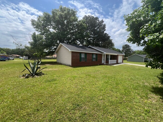 Building Photo - Nice Updated Home- Quincy FL