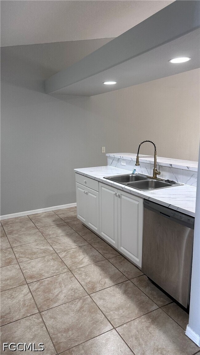 Foto del edificio - 213 SE 24th Ave