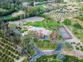 Building Photo - 6658 La Valle Plateada