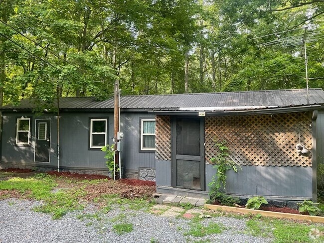 Building Photo - 5 Red Bush School Rd