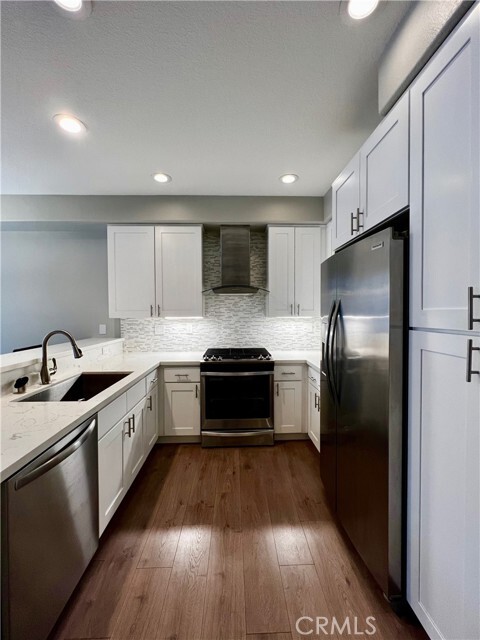 Building Photo - 65 Tierra Montanosa