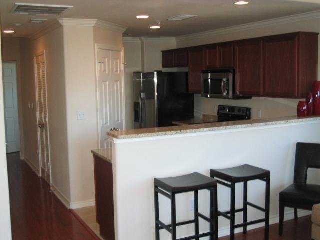 Foto del edificio - 305 E 31st St