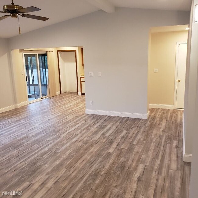 Foto del edificio - 3 br, 2 bath House - 11415 Brougham Rd