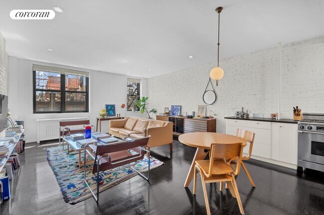Foto del edificio - 410 W 23rd St