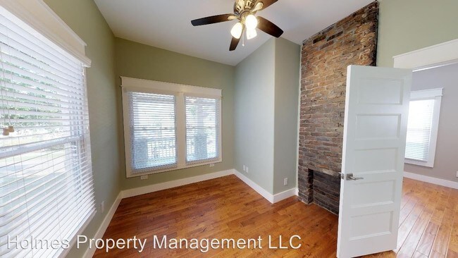 Building Photo - 4 br, 2 bath Room For Rent - 1626 Forest Av
