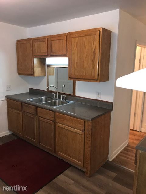 Building Photo - 3 br, 1 bath House - 506 W Maplewood Ave