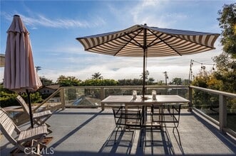 Building Photo - 548 Agate St