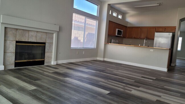 Building Photo - Wow! Just the Perfect Three Bedroom Two Ba...